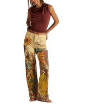 Load image into Gallery viewer, Tinsley Printed Jeans
