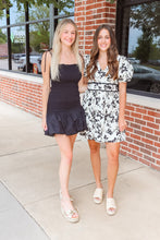 Load image into Gallery viewer, Ivory and Black Puff Sleeve Dress
