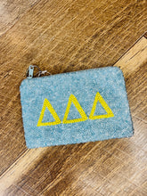 Load image into Gallery viewer, Beaded Coin Purse
