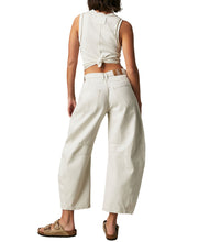 Load image into Gallery viewer, Good Luck Barrel Jean

