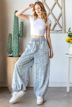 Load image into Gallery viewer, Washed Striped Cargo Pants
