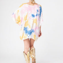 Load image into Gallery viewer, Daffodil Tunic Top
