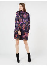 Load image into Gallery viewer, Aliciana Dress
