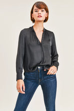 Load image into Gallery viewer, Lindsey Blouse
